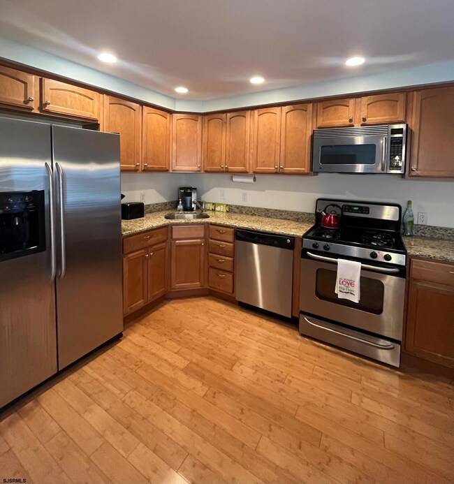 310 36th St S unit 1, Brigantine, NJ 08203 - photo 5