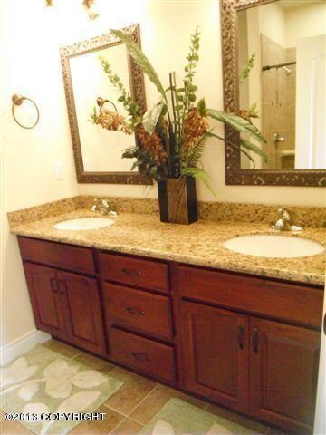 Master Vanity