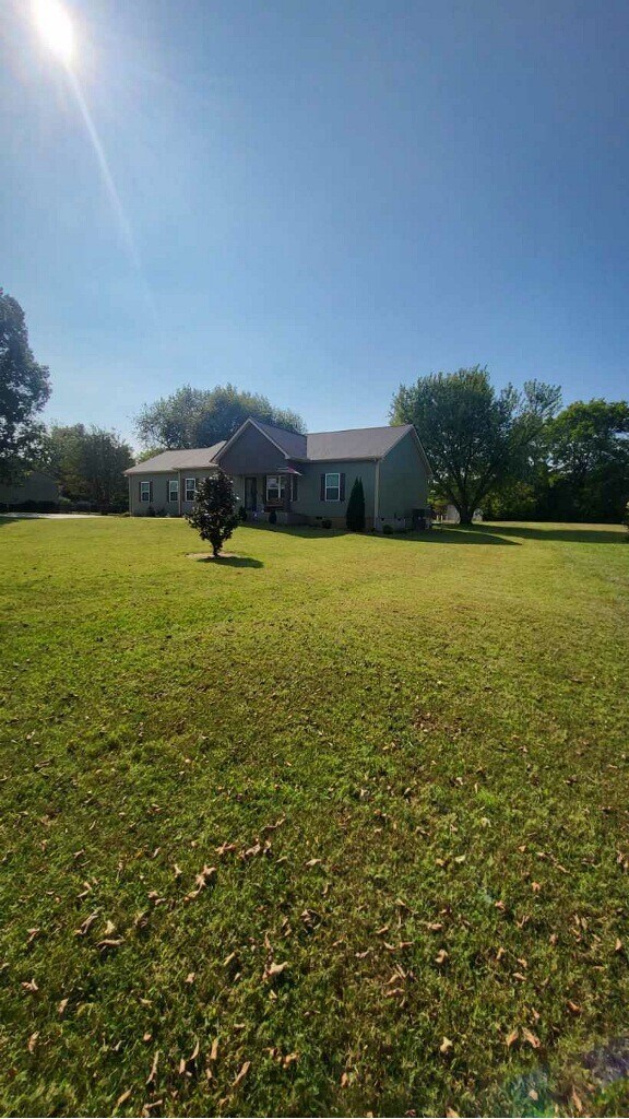 131 Cessna Ln, Shelbyville, TN 37160 - photo 3