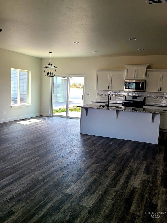 2428 Great Basin Way, Burley, ID 83318 - photo 6