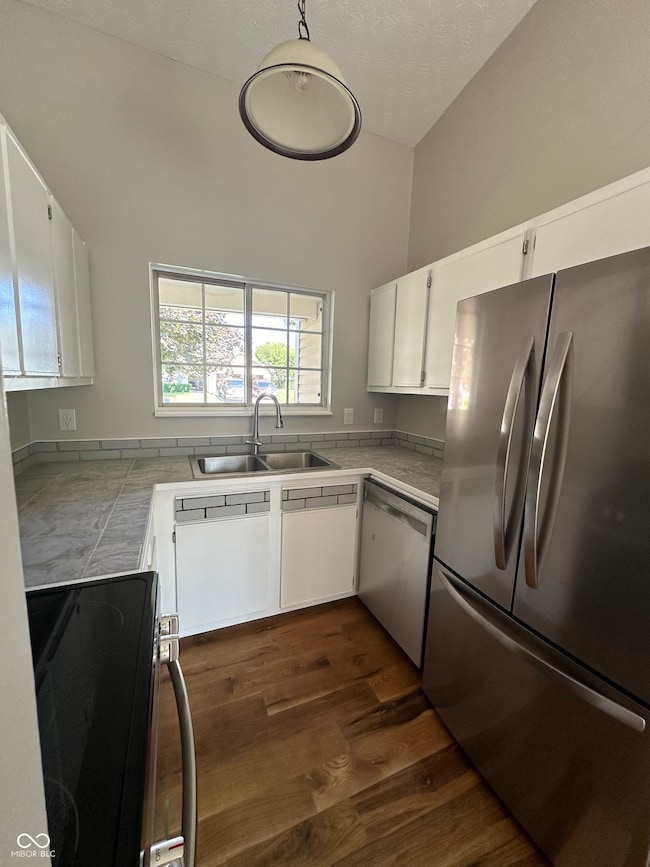 3930 Sarasota Dr, Franklin, IN 46131 - photo 7