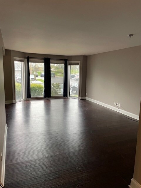 unlisted-address, Woodridge, IL 60517 - photo 4