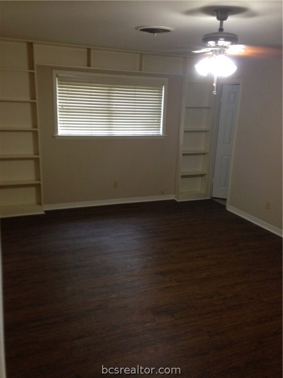 1501 Laura Ln unit CS, College Station, TX 77840 - photo 6