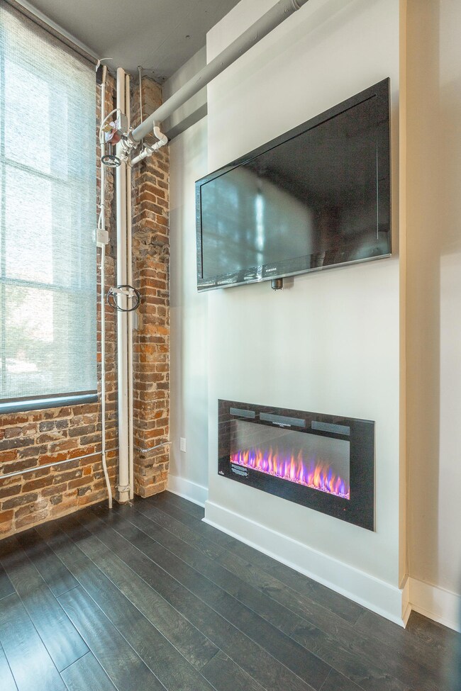 1301 Market St. #103