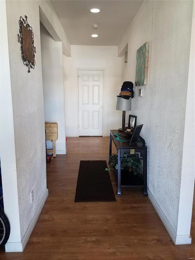 Foyer / Entry Hall