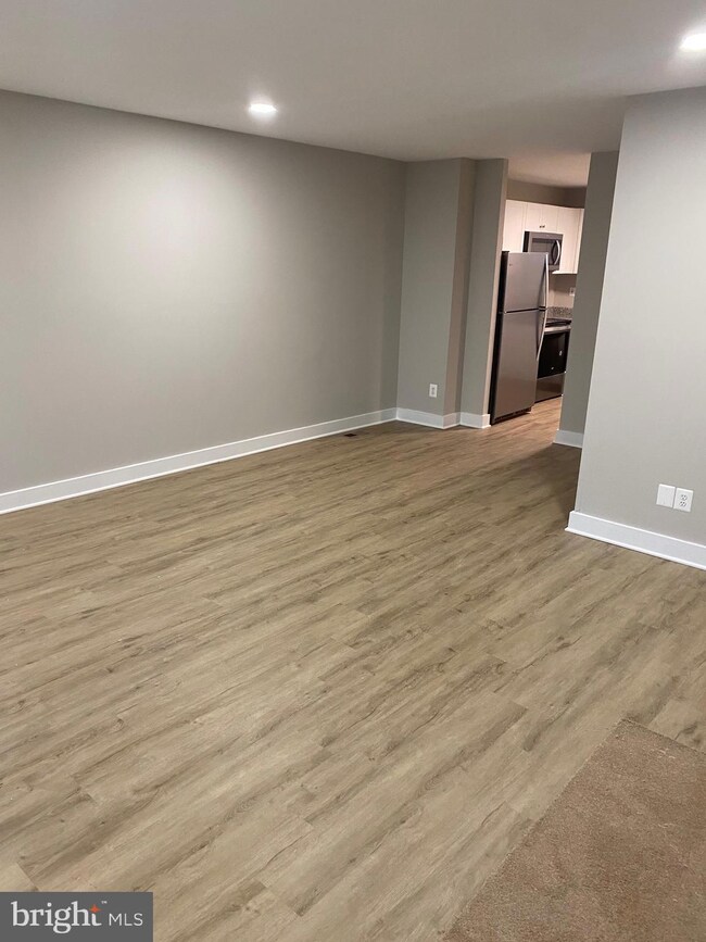 1219 Windmill Cir, Norristown, PA 19403 - photo 5