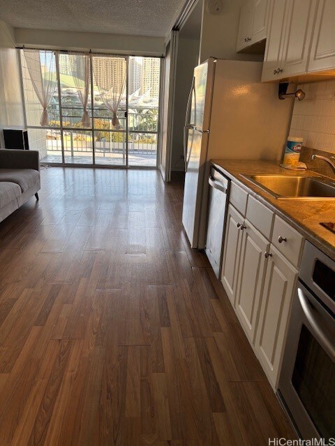 Kapiolani Manor unit 909, Honolulu, HI 96814 - photo 2