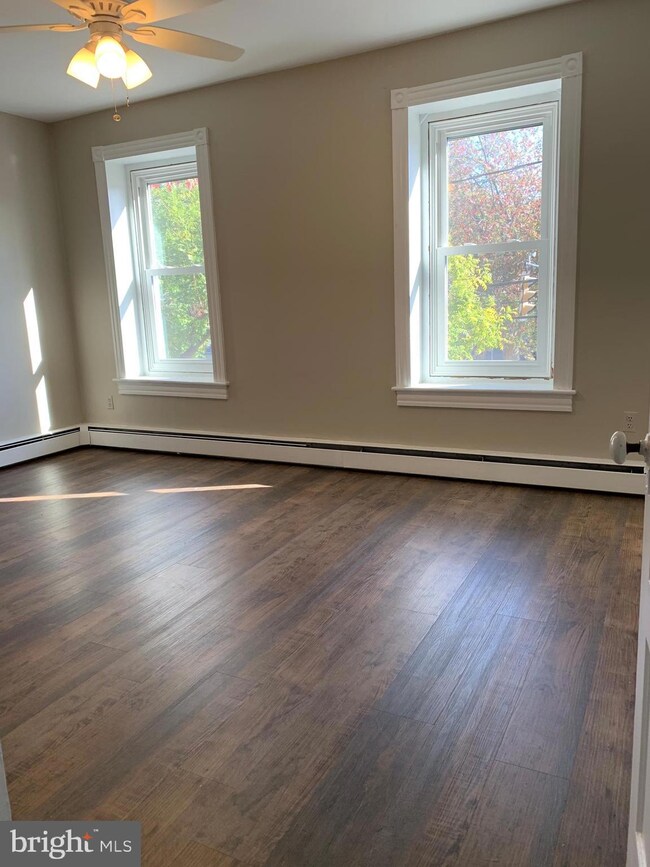 11 N West St, Doylestown, PA 18901 - photo 7