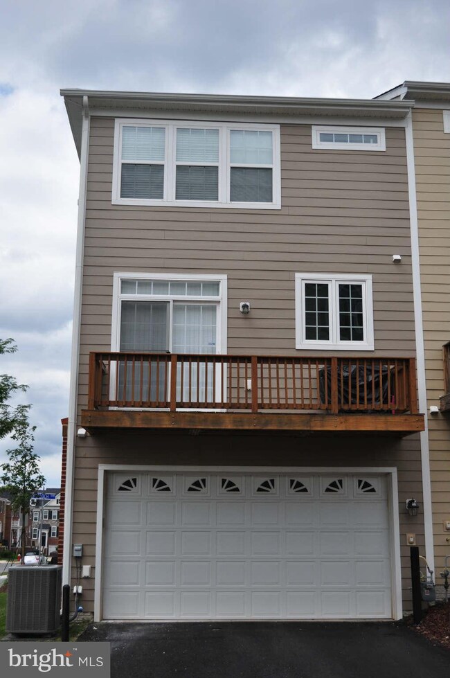 42721 Straloch Terrace, Ashburn, VA 20147 - photo 4