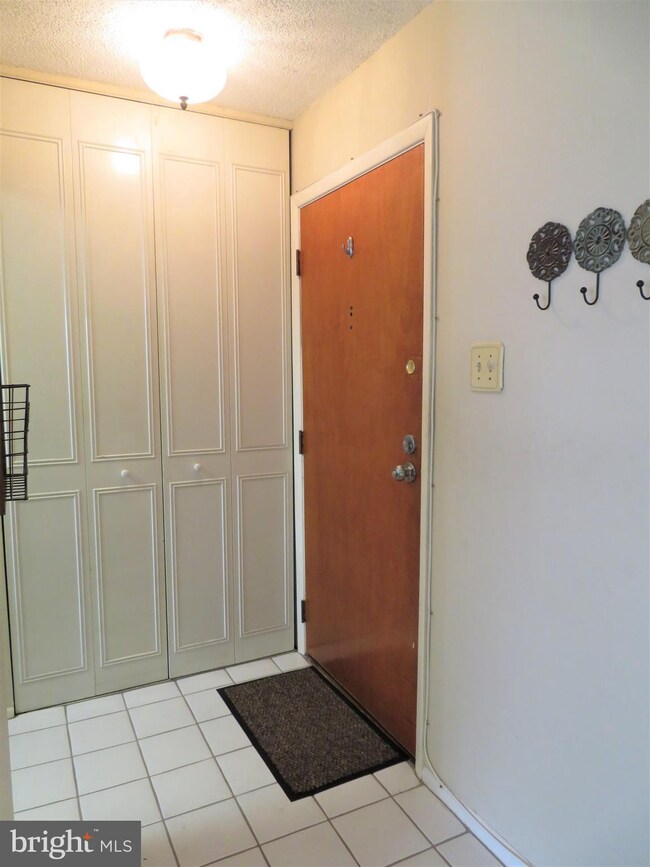 Lafayette Greene Condominium unit B242, Lafayette Hill, PA 19444 - photo 2