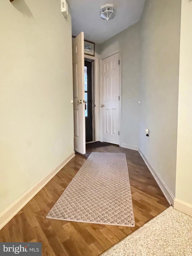 461 Stuart Dr, Basye, VA 22810 - photo 5