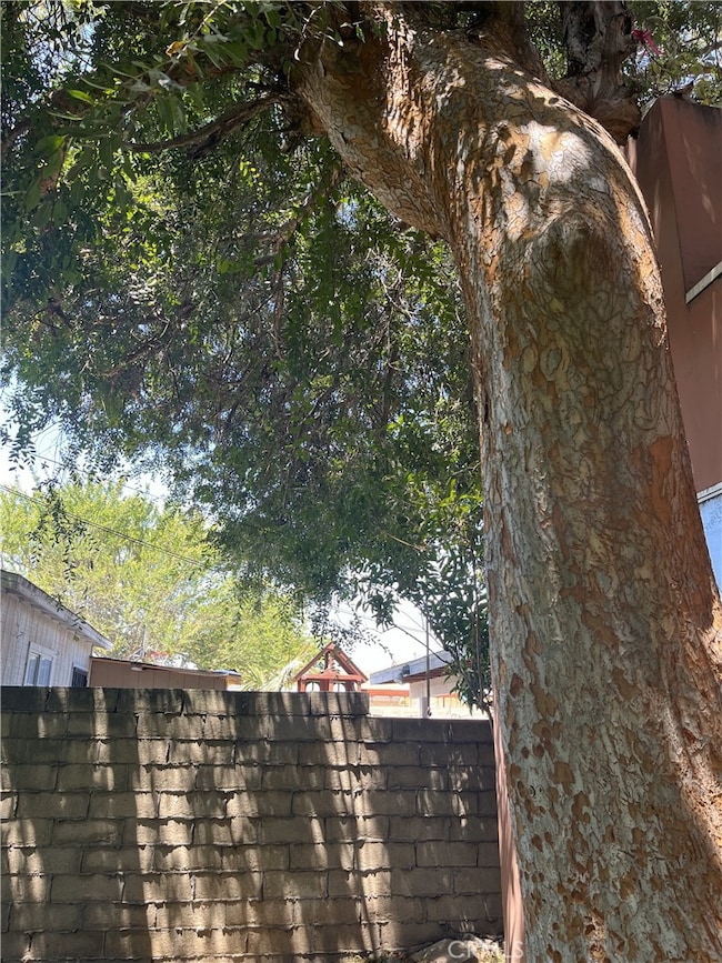 910 W Palmer St, Compton, CA 90220 - photo 3