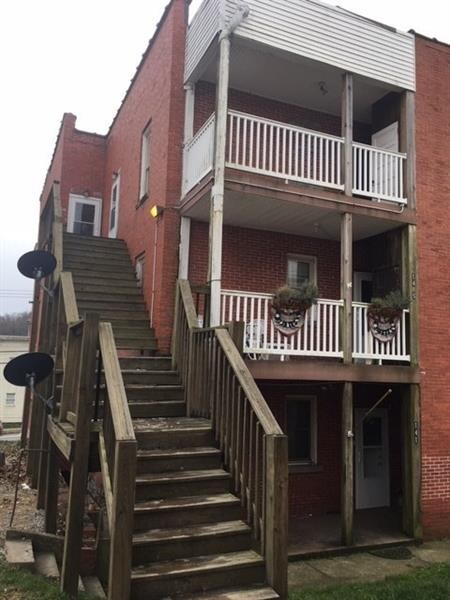 141 W Greene St, Waynesburg, PA 15370 - photo 3