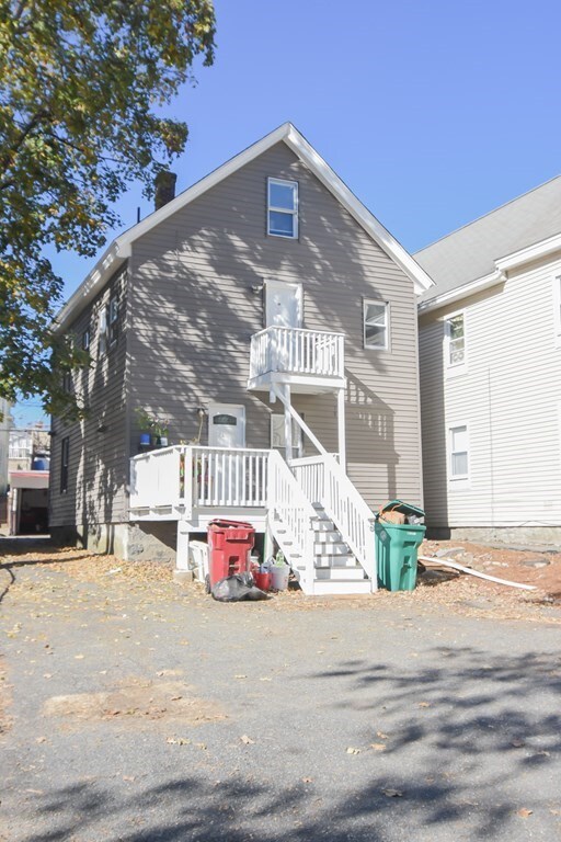 15 Bassett St, Lowell, MA 01852 - photo 2