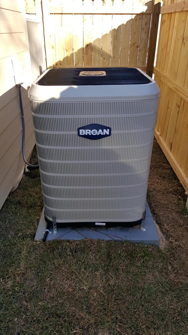 1867 Luneta St, Navarre, FL 32566 - photo 7