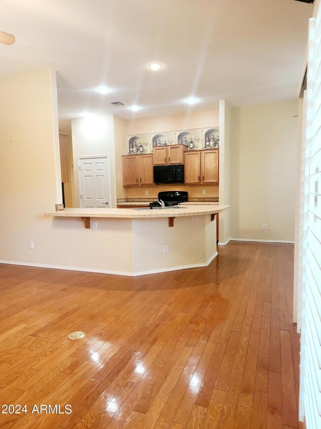 25 S Quinn Cir unit 31, Mesa, AZ 85206 - photo 4