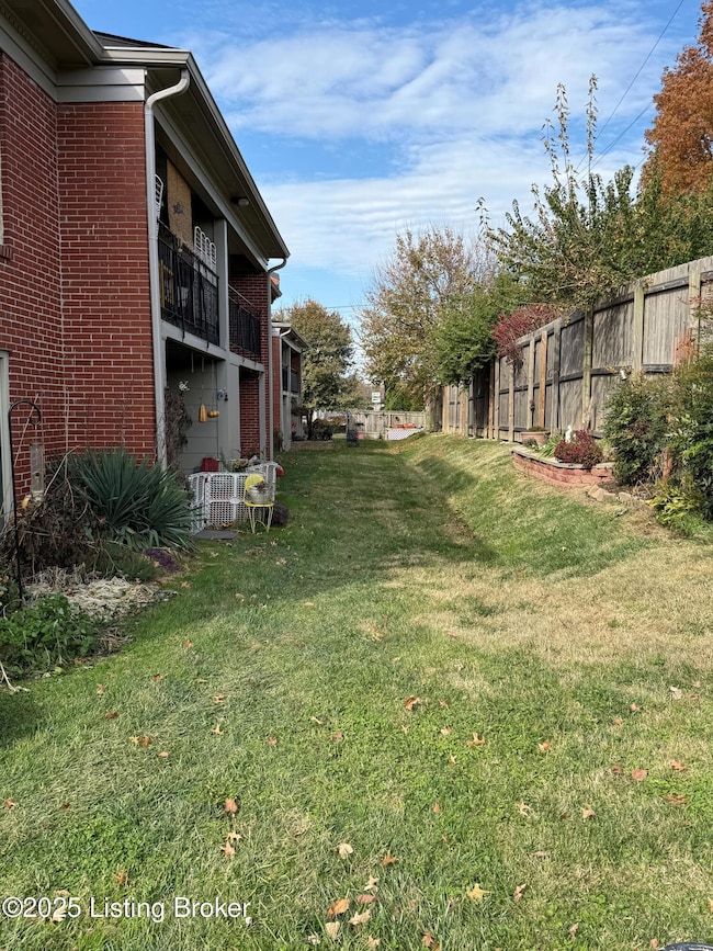 3 Dupont Way, Louisville, KY 40207 - photo 2