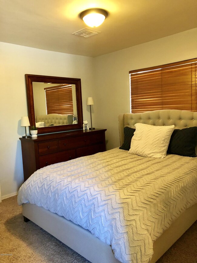 4617 E 13th St, Tucson, AZ 85711 - photo 4