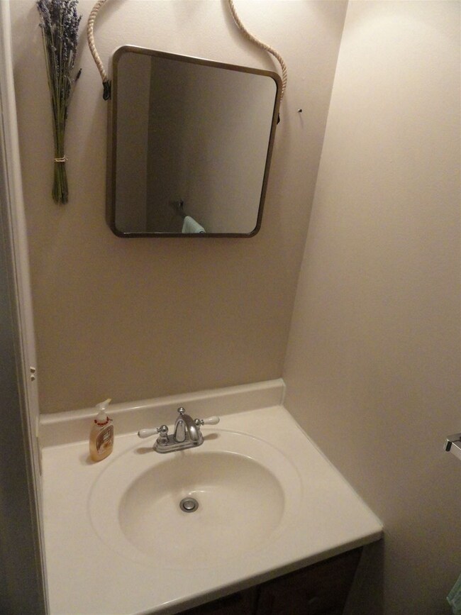 74 Shelburne Rd, Merrimack, NH 03054 - photo 5