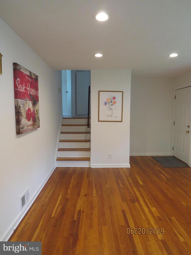 25 Miry Brook Rd, Trenton, NJ 08690 - photo 6