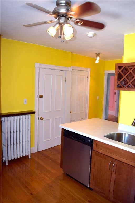 14 Almy St unit 2, Newport, RI 02840 - photo 4