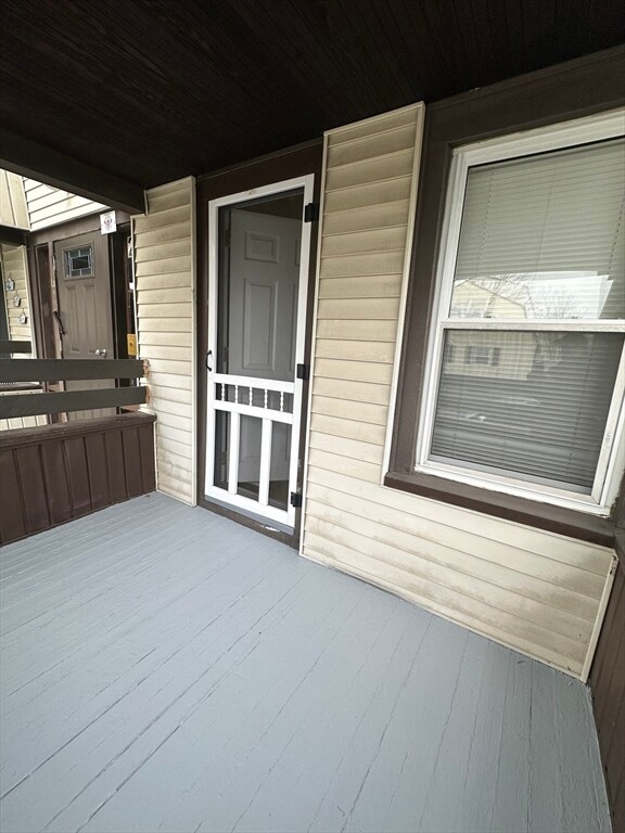 22 Franklin St unit 1R, Chicopee, MA 01013 - photo 2