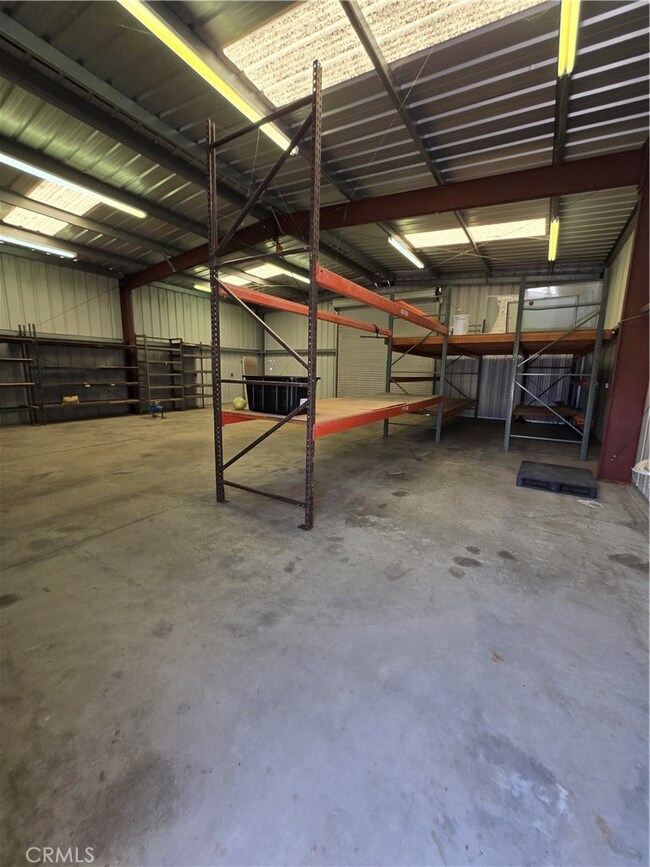 12285 Golden View Rd, Pinon Hills, CA 92372 - photo 5