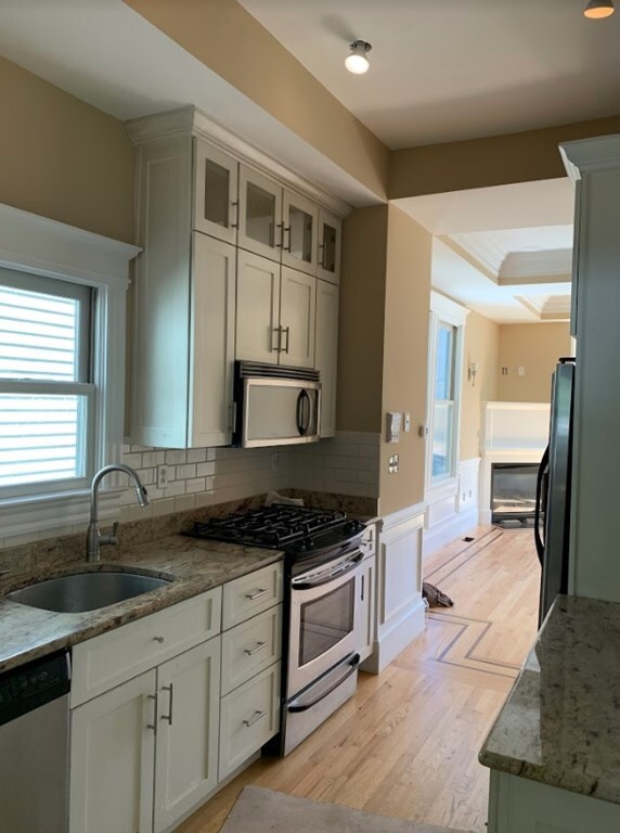 588 E 8th St unit 1, Boston, MA 02127 - photo 3