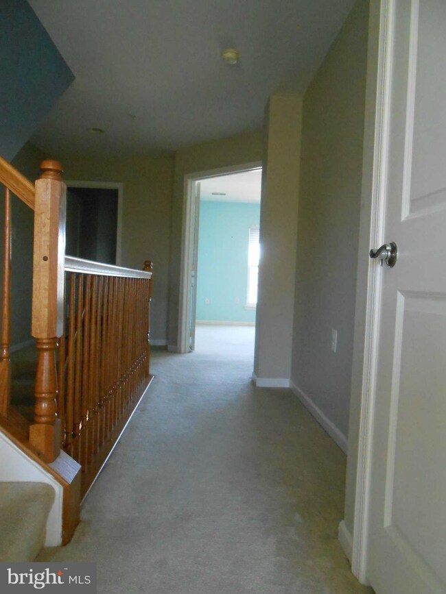 12805 Clarks Crossing Dr, Clarksburg, MD 20871 - photo 7