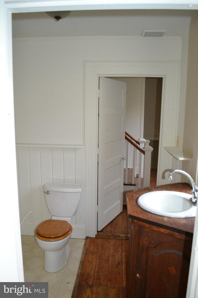 31 Main St, Sperryville, VA 22740 - photo 7