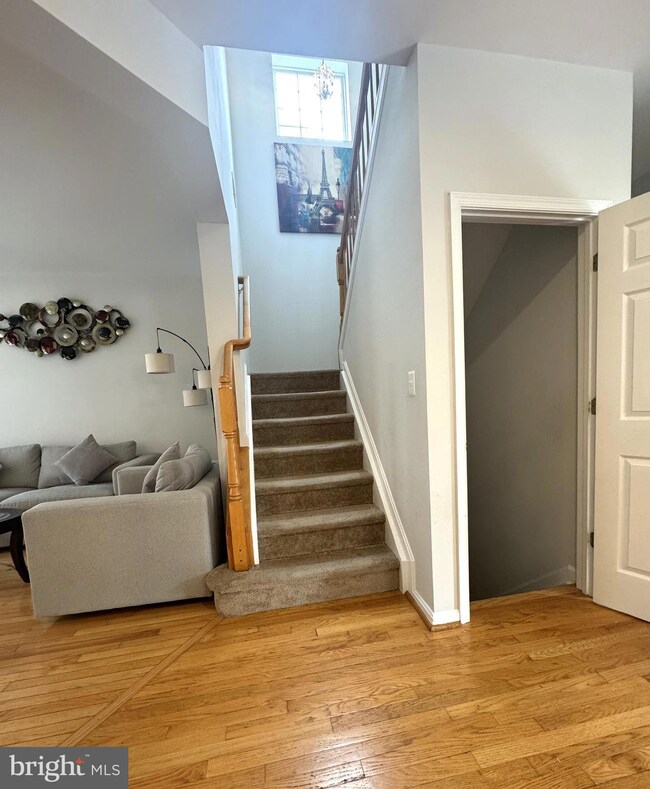 11986 Rayborn Creek Dr, Manassas, VA 20109 - photo 6