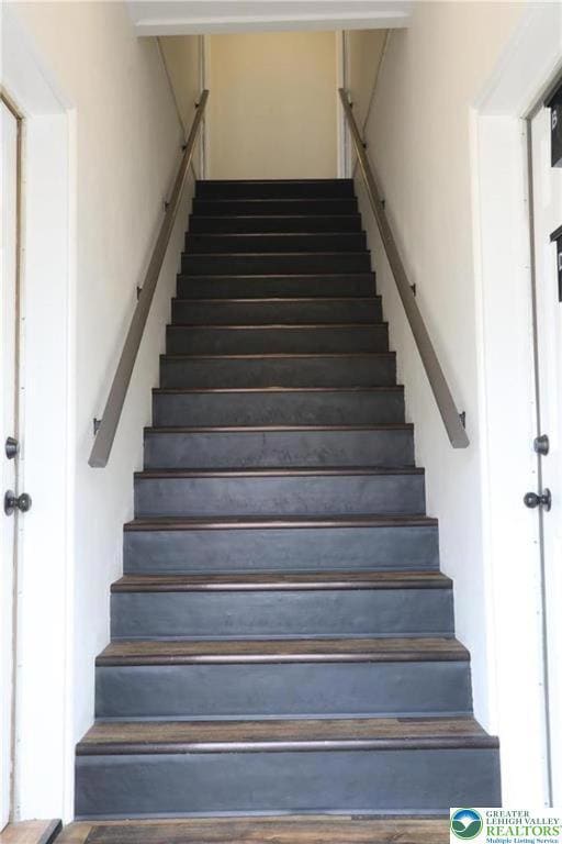 504 Pennsylvania Ave unit C, Bangor, PA 18013 - photo 2