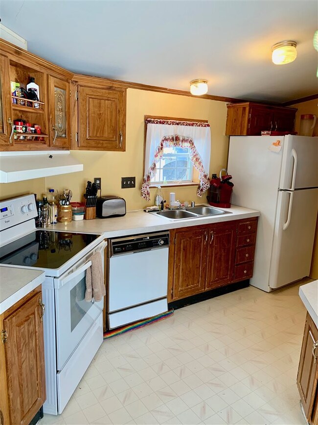 70 Canaan Mobile Home Park, Canaan, VT 05903 - photo 7