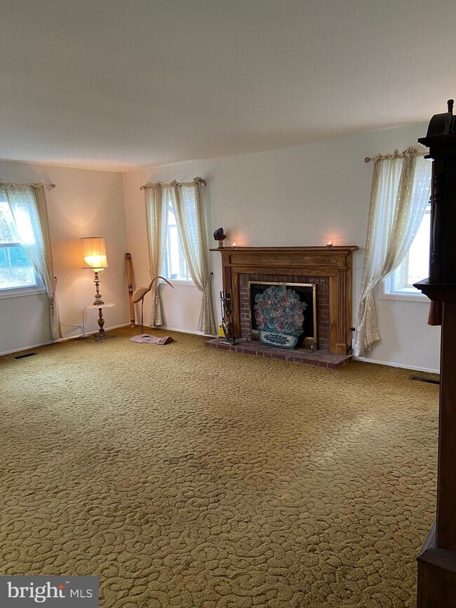 115 Edge Ln, Willingboro, NJ 08046 - photo 4