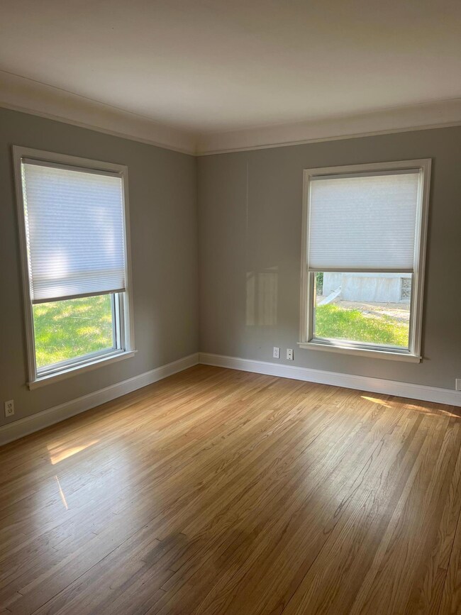 Dakota Living Room.jpg