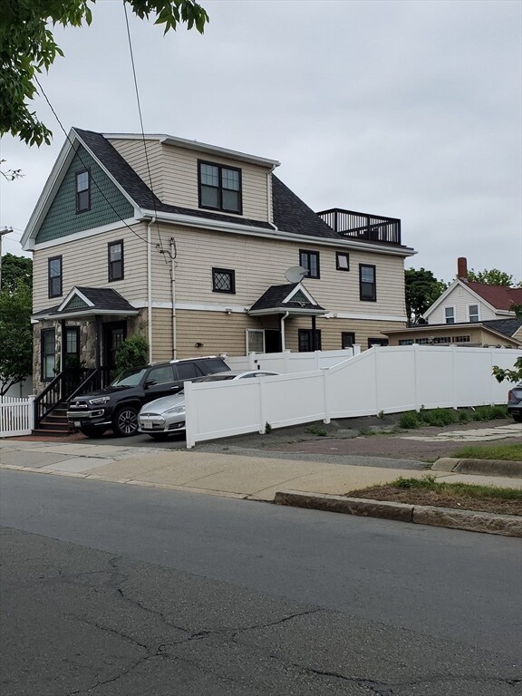 79 Spring St unit 2, Medford, MA 02155 - photo 4