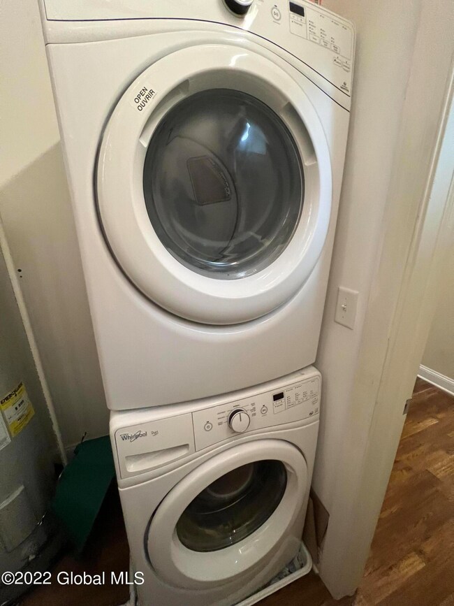 733 Broadway unit 206, Albany, NY 12207 - photo 4