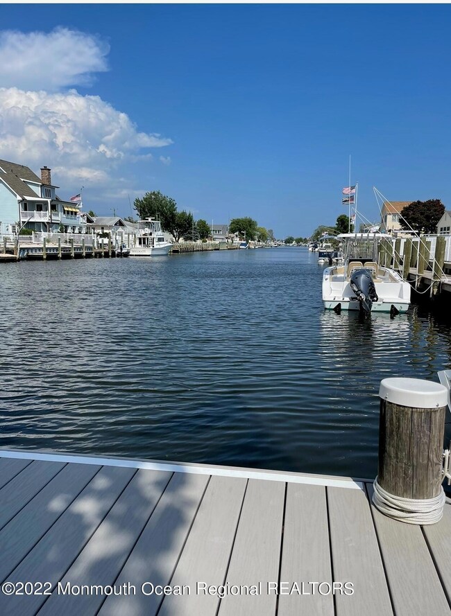 902 Capstan Dr, Forked River, NJ 08731 - photo 6