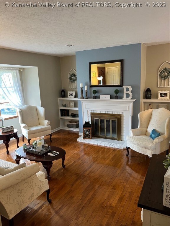 278 Pine Cir, Dunbar, WV 25064 - photo 4