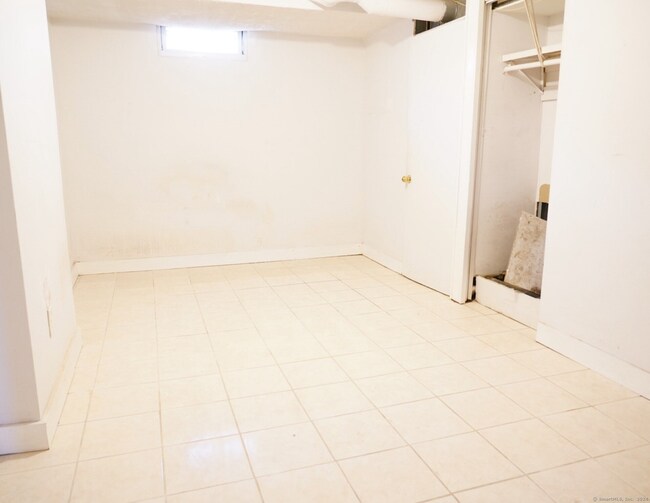 769 Sylvan Ave Unit 9, Bridgeport, CT 06606 MLS 24003868