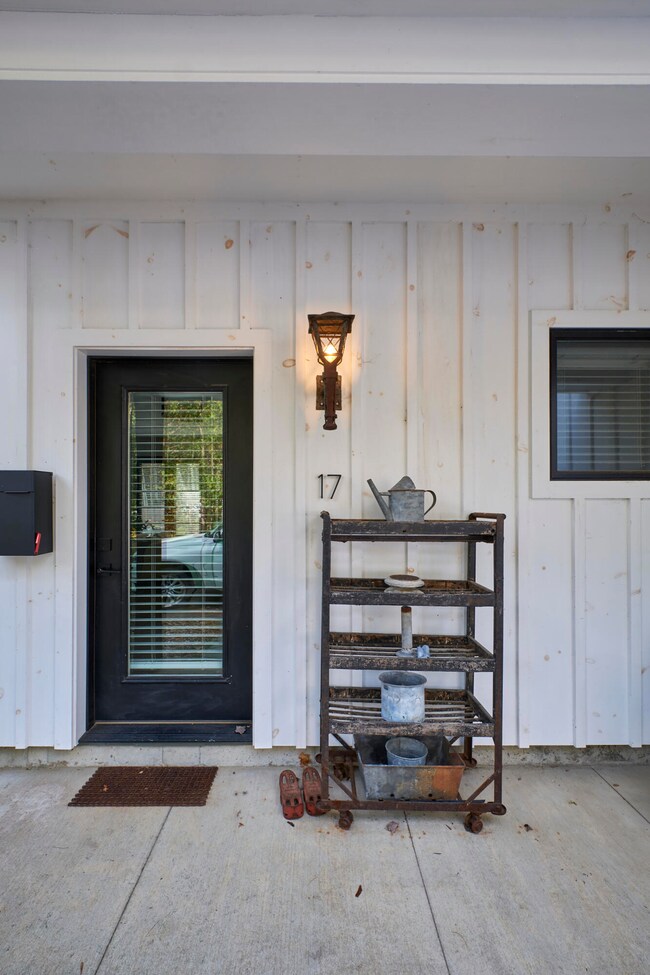 17 Eaton Ave, Camden, ME 04843 - photo 4