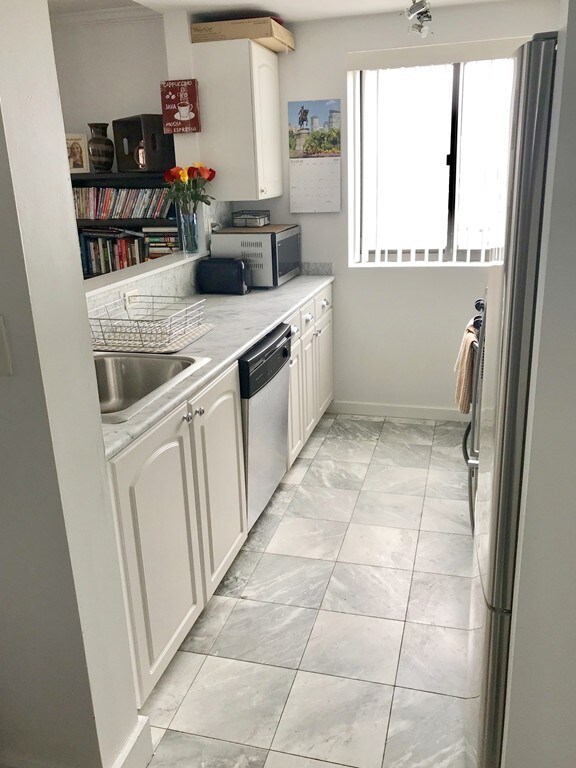 15 North Beacon St unit 1011, Allston, MA 02134 - photo 5