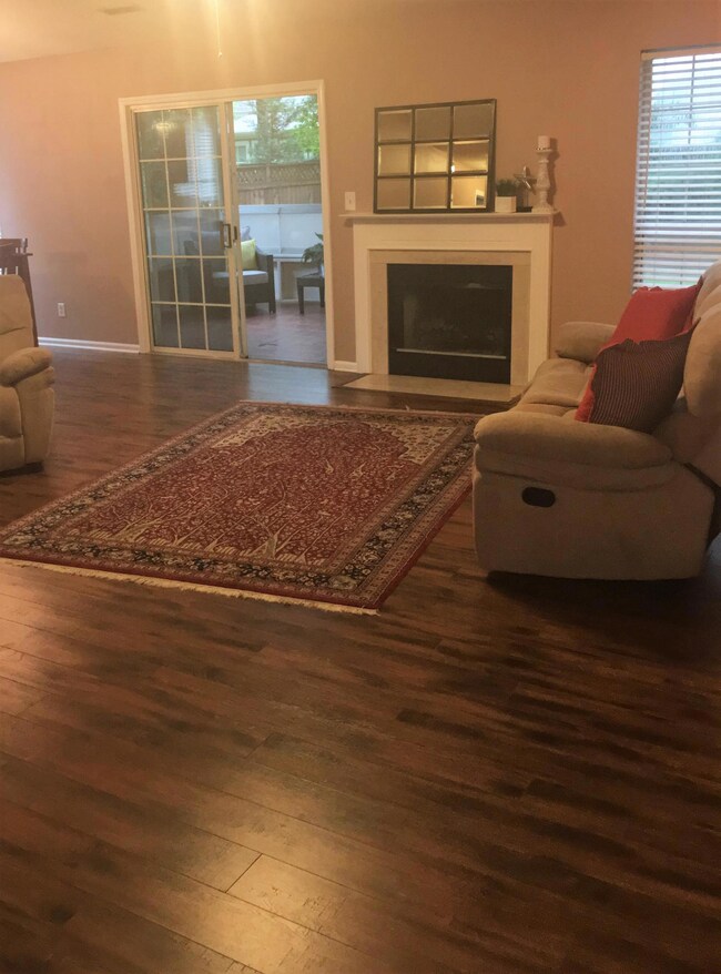Den2