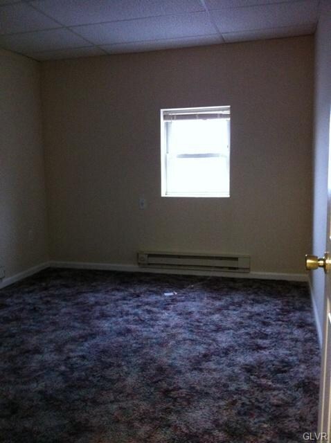 5210 Pennsylvania St unit 208, Whitehall, PA 18052 - photo 6