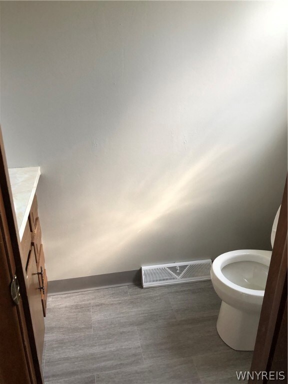 929 Remington Dr, North Tonawanda, NY 14120 - photo 6