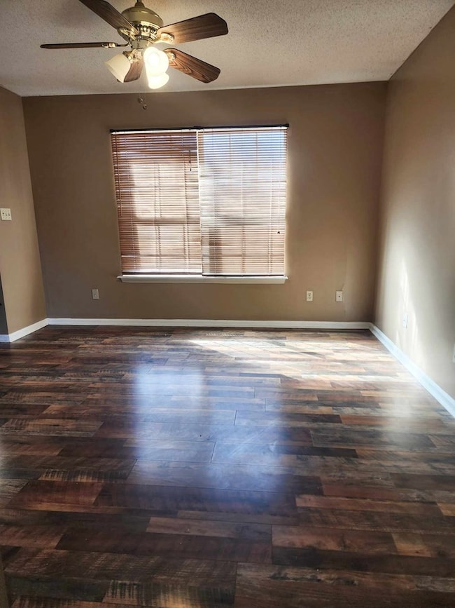 2811 Stonewater Dr, Albany, GA 31721 - photo 3