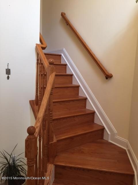 5 Heron Ct, Manalapan, NJ 07726 - photo 2