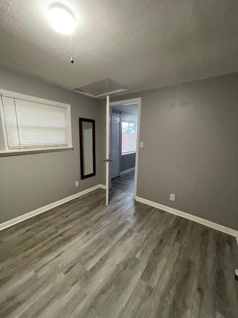 919 Laurel Dr unit (Rear), West Palm Beach, FL 33403 - photo 2