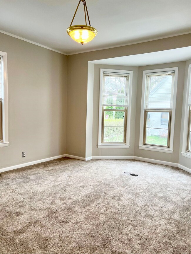 11 Norton St unit A, Nashua, NH 03064 - photo 6