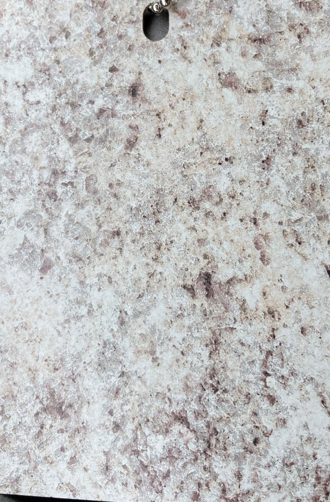 03A6F493-5944-4307-97A9-DE8D2365358D (00